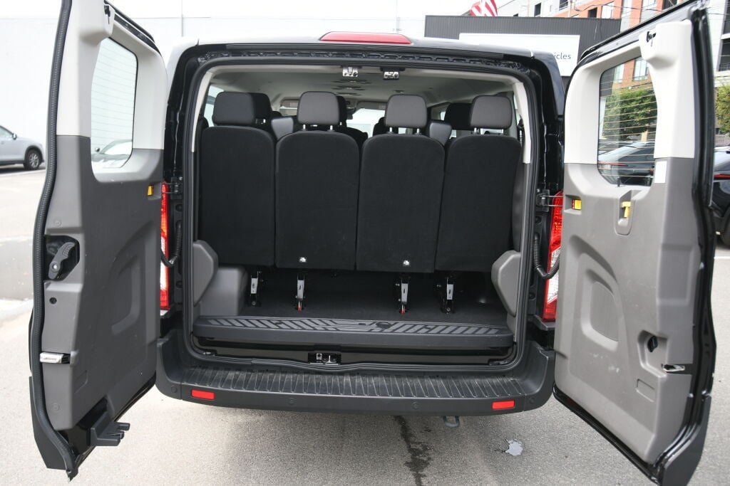Used 2025 Ford Transit 350 XLT RWD image 19