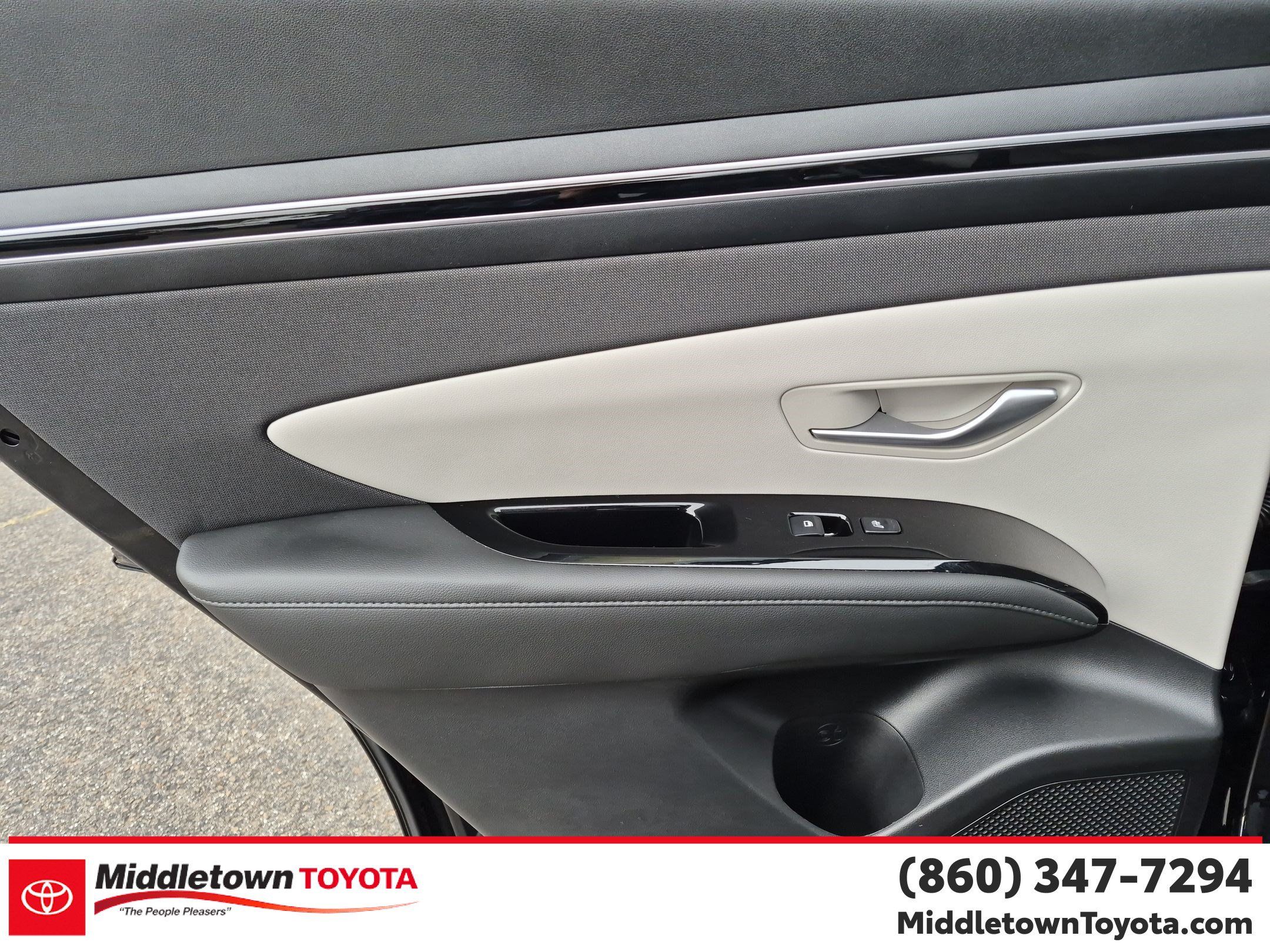 Used 2023 Hyundai Tucson Limited w/ Cargo Package AWD/4WD image 29