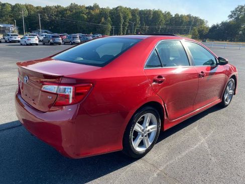 Used 2012 Toyota Camry SE image 6