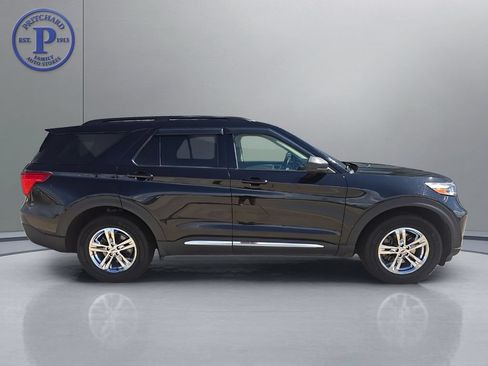 Used 2021 Ford Explorer XLT AWD/4WD image 8