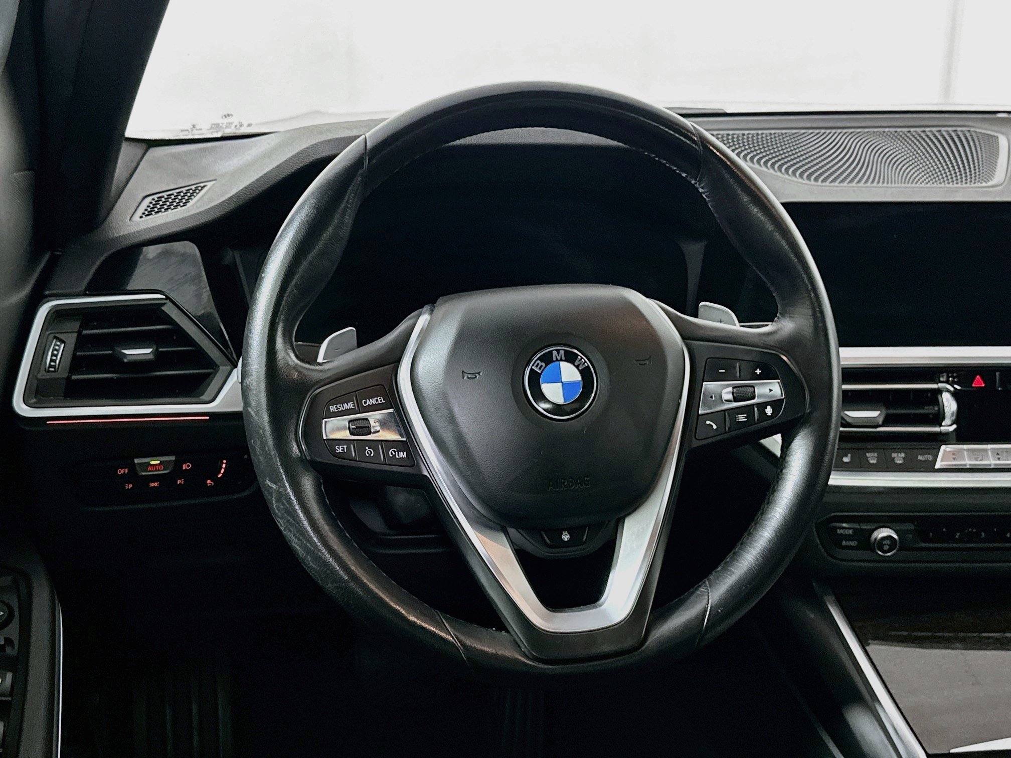 Used 2020 BMW 330i xDrive Sedan w/ Convenience Package AWD/4WD image 18