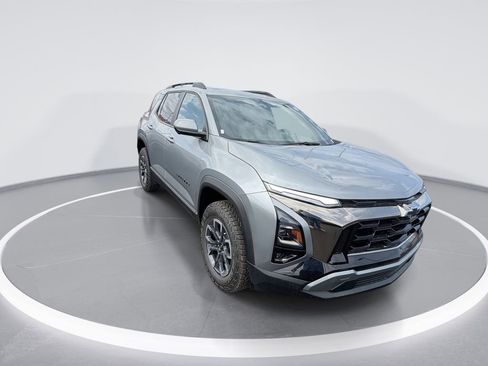 New 2026 Chevrolet Equinox ACTIV image 2