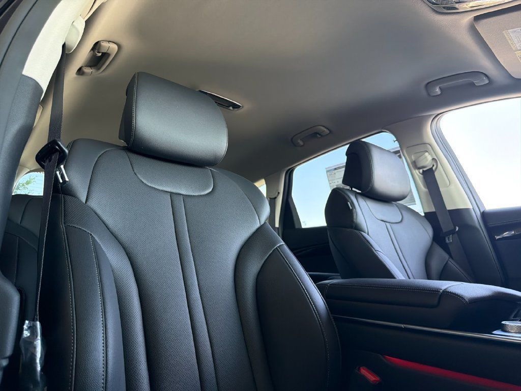 New 2026 Genesis GV80 2.5T AWD/4WD image 17