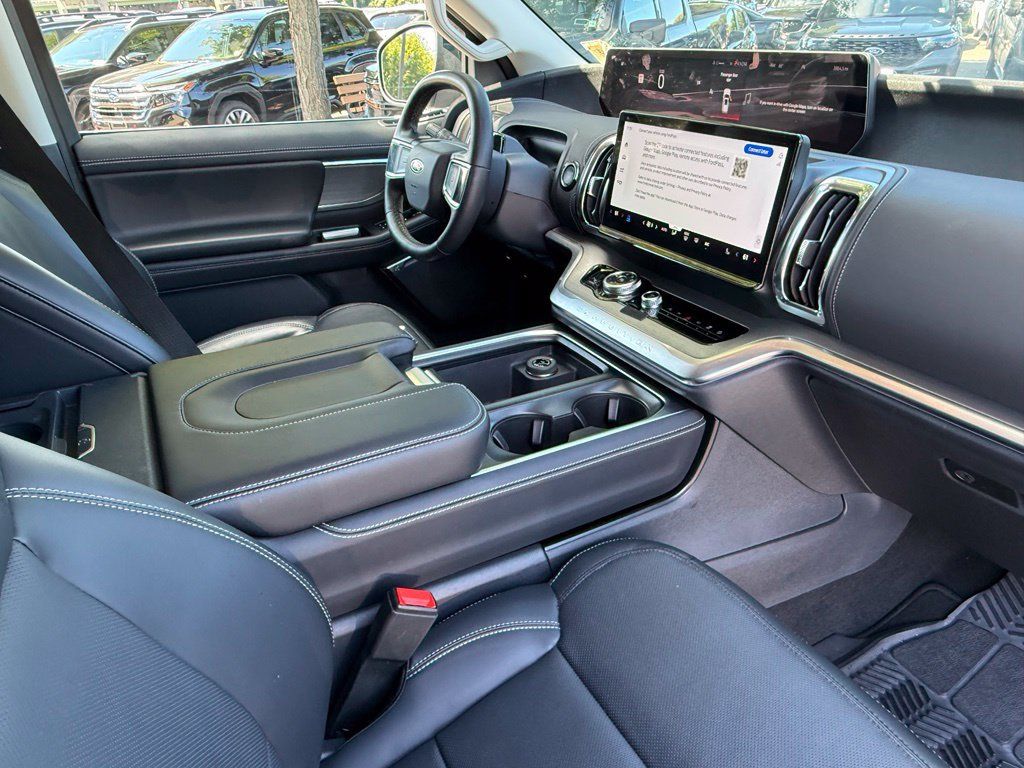 Used 2026 Ford Expedition Max Platinum AWD/4WD image 30