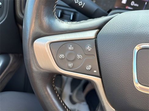 Used 2021 GMC Canyon Denali image 9