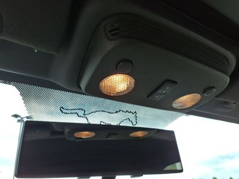 Used 2006 Ford Mustang GT Premium image 18