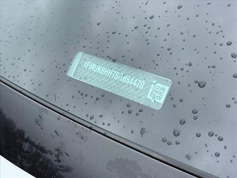 Used 2025 Ford Explorer Platinum w/ LUX Leather Package image 14