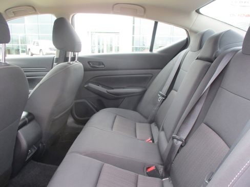 Used 2025 Nissan Altima 2.5 SV image 30