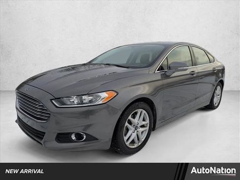 Used 2014 Ford Fusion SE w/ Equipment Group 202A image 1