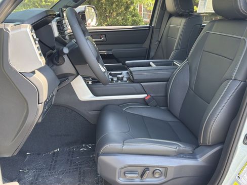 New 2026 Toyota Tundra Limited AWD/4WD image 8