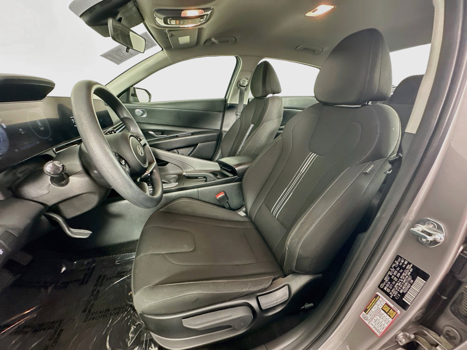 Used 2024 Hyundai Elantra SEL FWD image 21