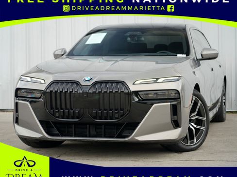 Used 2023 BMW i7 xDrive60 image 1