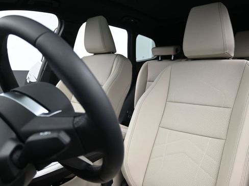 New 2025 BMW X1 xDrive28i w/ Convenience Package image 10