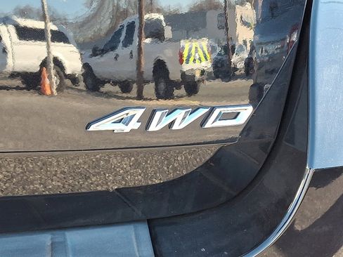 Certified 2022 Ford Explorer XLT w/ Equipment Group 202A image 30