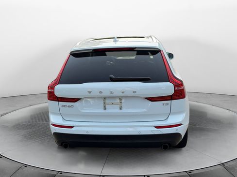 Used 2019 Volvo XC60 T5 Momentum w/ Premium Package FWD image 6