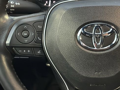 Used 2024 Toyota Corolla SE image 30