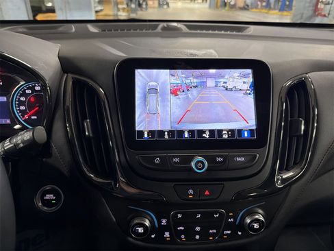 Used 2023 Chevrolet Equinox RS image 15