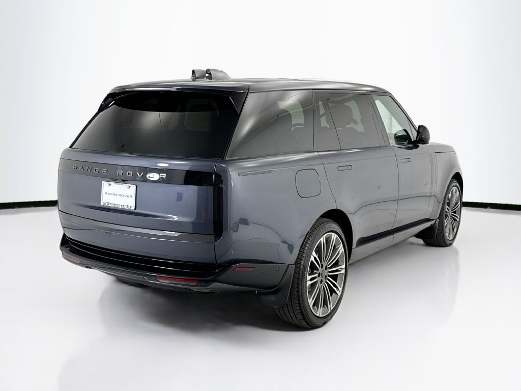 New 2026 Land Rover Range Rover Long Wheelbase SE AWD/4WD image 5