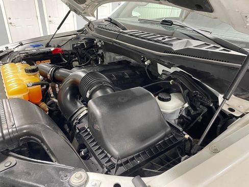Used 2015 Ford F150 Lariat w/ Equipment Group 502A Luxury AWD/4WD image 37