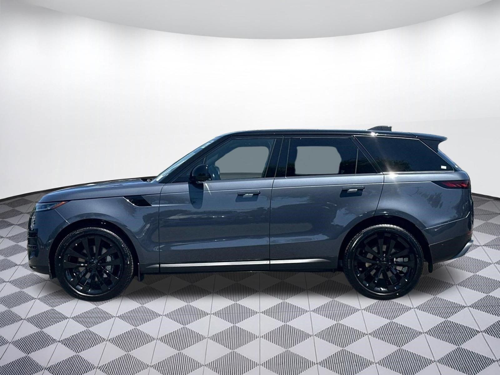 New 2026 Land Rover Range Rover Sport SE AWD/4WD image 2