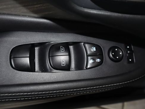 Used 2018 Nissan Murano S w/ Cargo Package FWD image 14