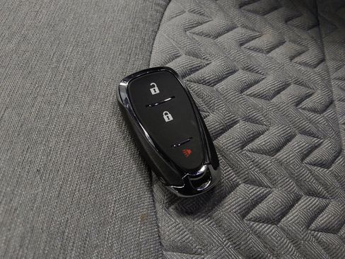 Used 2022 Chevrolet Equinox LS FWD image 32