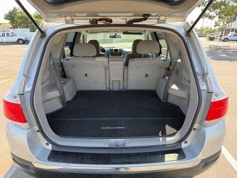 Used 2011 Toyota Highlander 2WD image 18