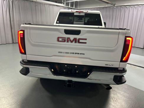 Used 2025 GMC Sierra 2500 SLT w/ SLT Premium Package image 6