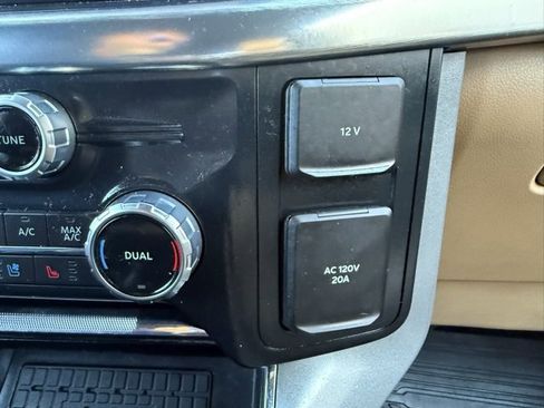 Used 2023 Ford F150 Lariat w/ Equipment Group 502A High image 26