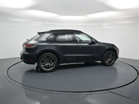 Used 2026 Porsche Macan image 31