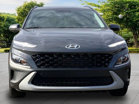 Used 2023 Hyundai Kona SEL w/ Cargo Package FWD image 2