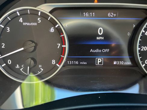 Used 2025 Nissan Sentra SV FWD image 38