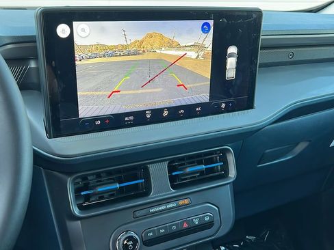 New 2025 Ford Maverick Lobo image 23