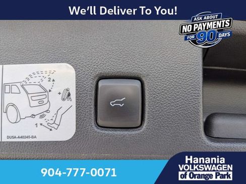 Used 2020 Ford Escape Titanium AWD/4WD image 14