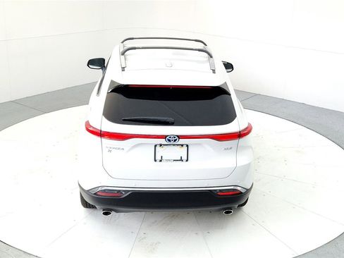 Certified 2024 Toyota Venza XLE image 15