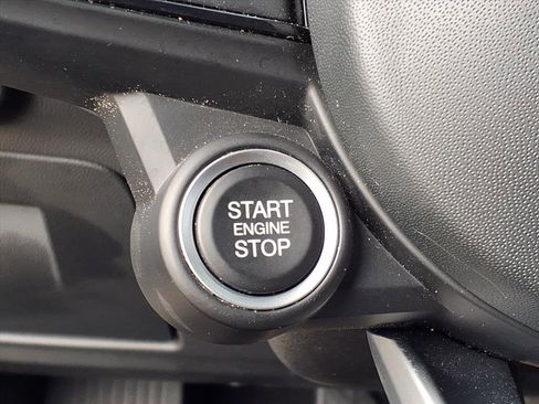 Used 2023 Alfa Romeo Stelvio Sprint image 6