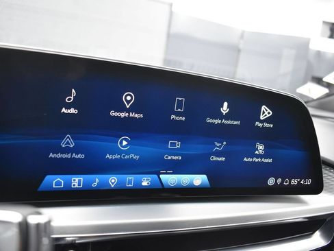 Certified 2024 Cadillac Lyriq Luxury AWD/4WD image 18