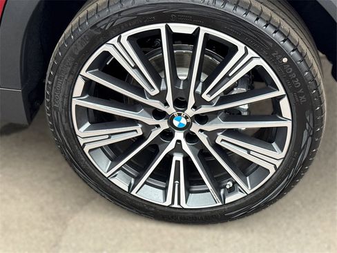 New 2026 BMW X2 xDrive28i w/ Convenience Package image 14