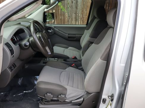 Used 2006 Nissan Xterra SE w/ (W94) Tow Pkg AWD/4WD image 19