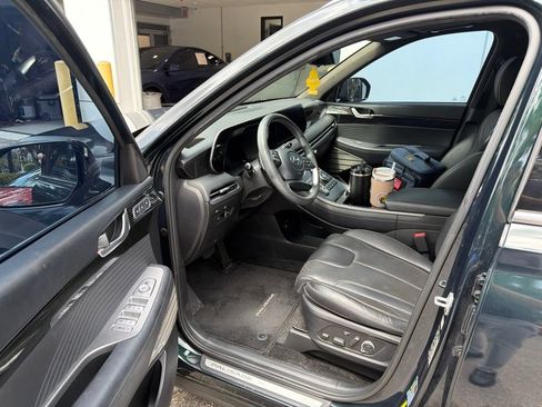 Used 2023 Hyundai Palisade Calligraphy FWD image 5
