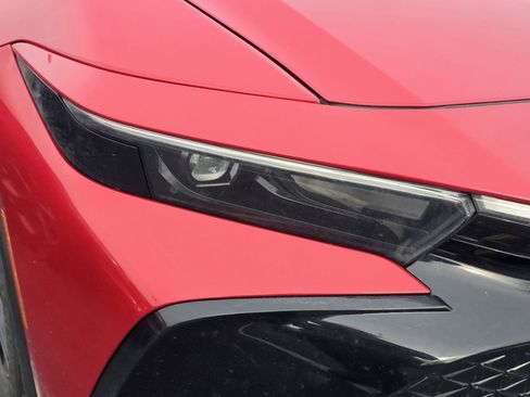 Used 2023 Toyota Crown XLE image 9