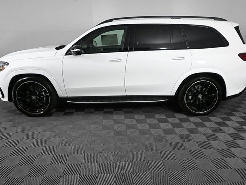 New 2026 Mercedes-Benz GLS 580 4MATIC image 3