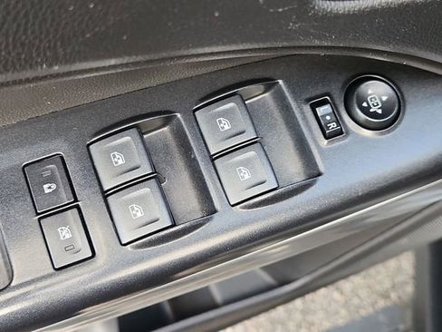 Used 2020 Chevrolet Colorado LT image 20