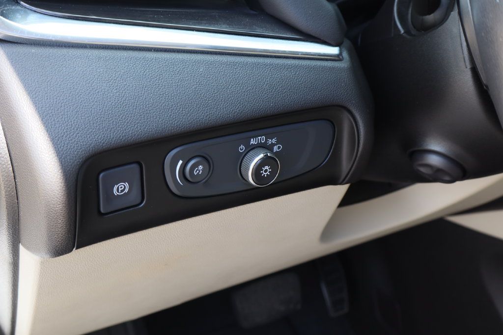 Certified 2021 Buick Enclave Premium w/ Sun and Sites Package FWD image 12