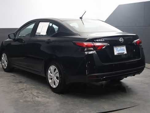 Used 2025 Nissan Versa S w/ Trunk Package image 6