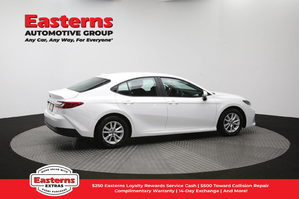 Used 2025 Toyota Camry LE FWD image 43