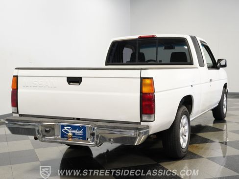 Used 1996 Nissan Pickup 2WD King Cab image 12