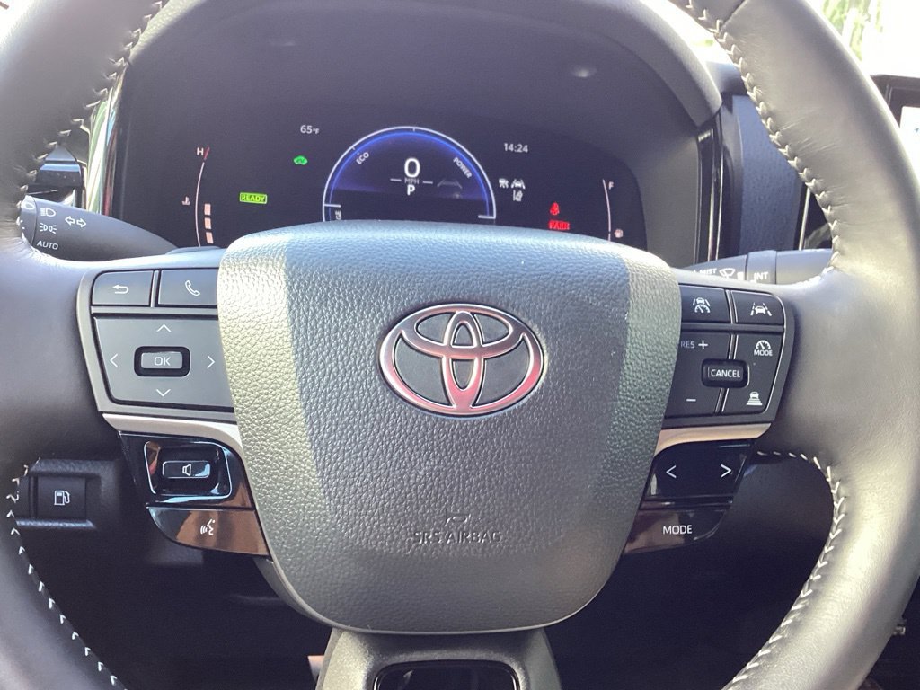 Used 2026 Toyota Camry Hybrid w/ Multimedia Upgrade Package AWD/4WD image 26