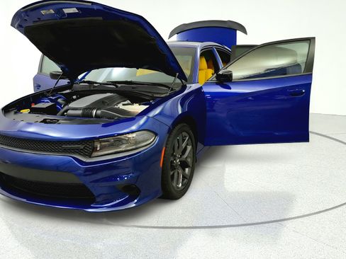 Used 2022 Dodge Charger R/T w/ Blacktop Package RWD image 10