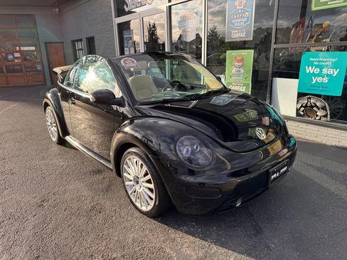 Used 2004 Volkswagen Beetle GLS image 3